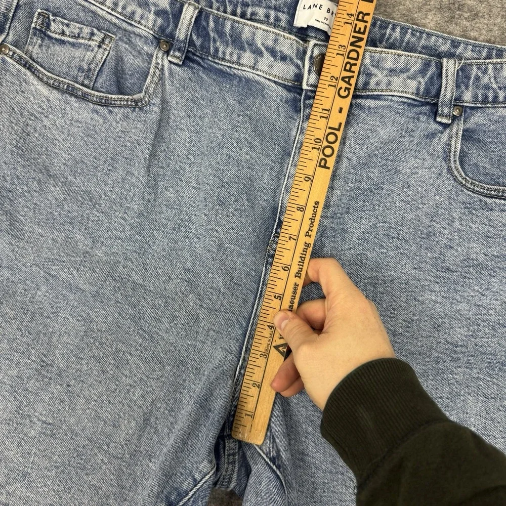 Lane Bryant Jean Shorts Signature Fit Mid Rise‎ Boyfriend Bermuda Plus Size 20